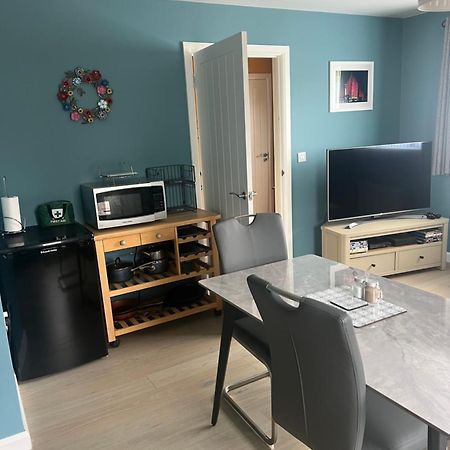'Kodi'S Place' Well Appointed 1 Bedroom Apartment With Excellent Transport Links And Free Wi-Fi Whiteabbey Exteriör bild